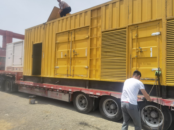 温宿除了负载情况和发动机维护,还有哪些因素会影响 200kw 柴油发电机的油耗?