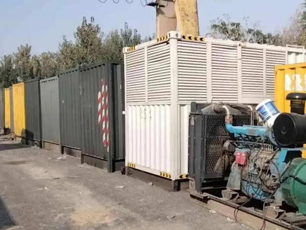 温宿200KW柴油发电机机组每小时油耗是多少？