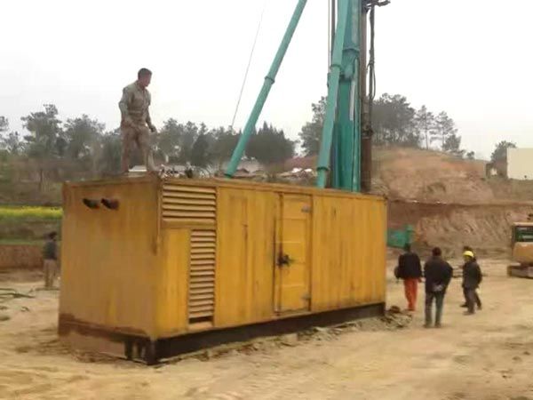温宿如何判断水冷式机油散热器密封件是否需要更换?